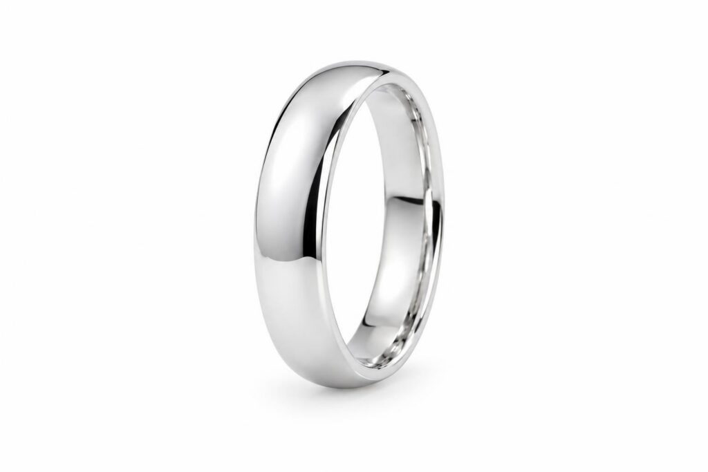 Plain white gold band with fresh, bright rhodium plating and a cool mirror polish
